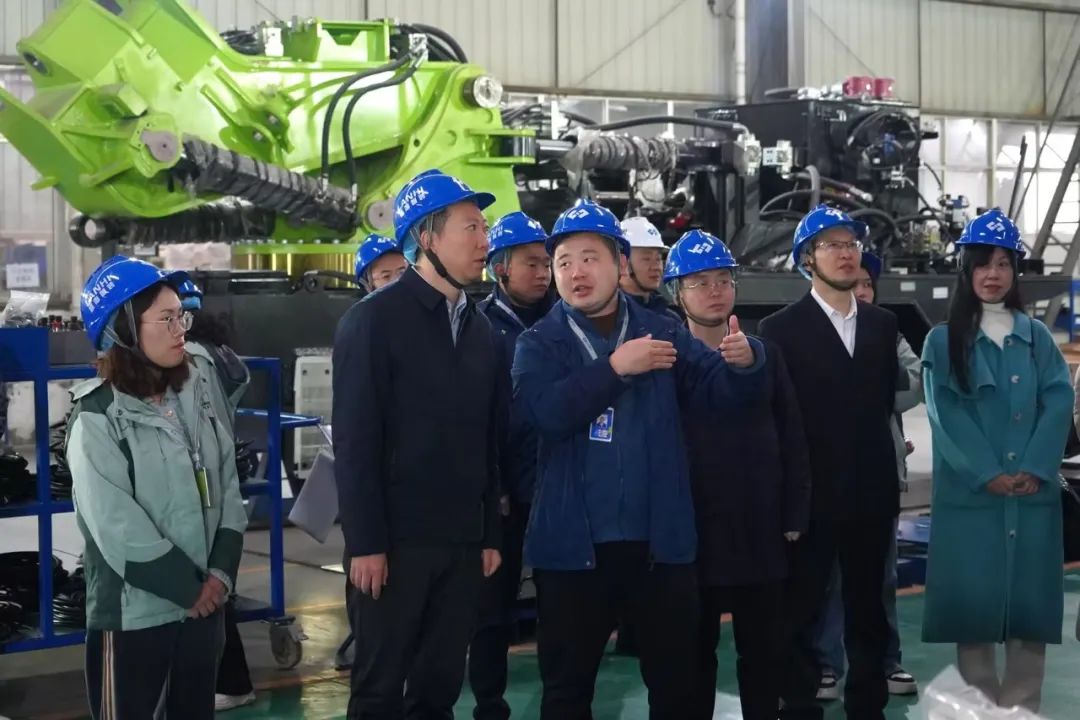 四川省司法廳領導調研藍海,并召開中小企業權益保障座談會(圖2) 四川省司法廳領導調研藍海,并召開中小企業權益保障座談會(圖2)